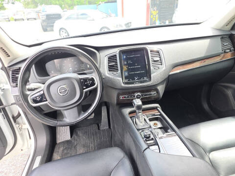 2019 Volvo XC90 T5 Momentum
