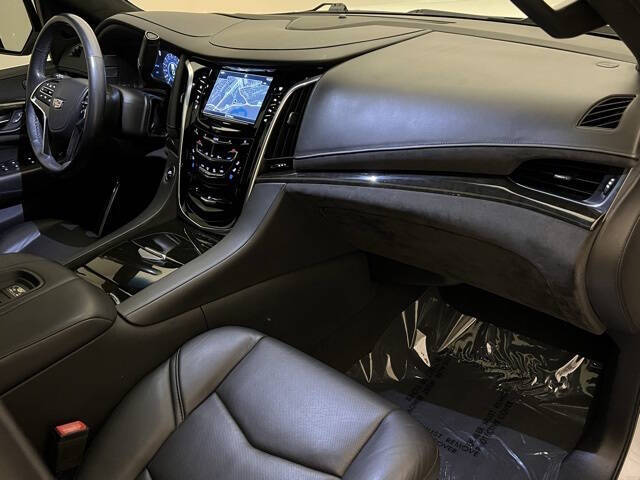 2019 Cadillac Escalade Platinum