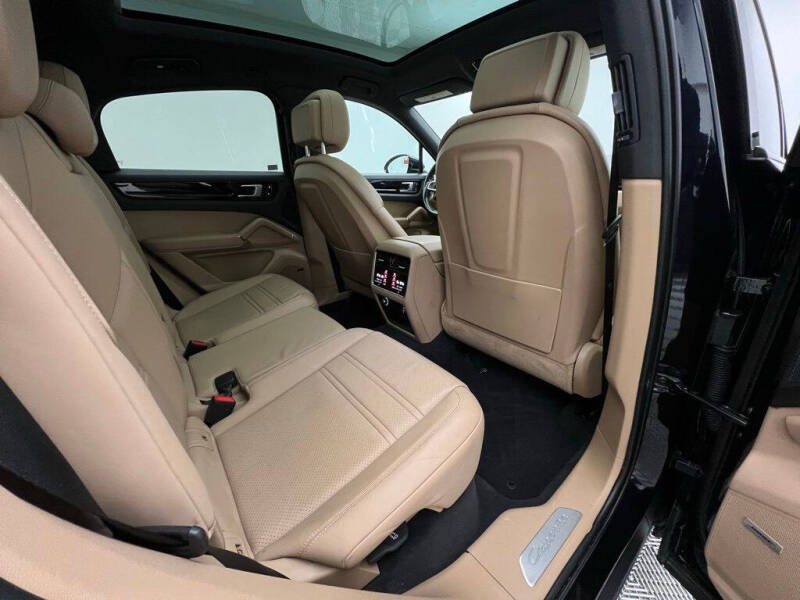 2022 Porsche Cayenne