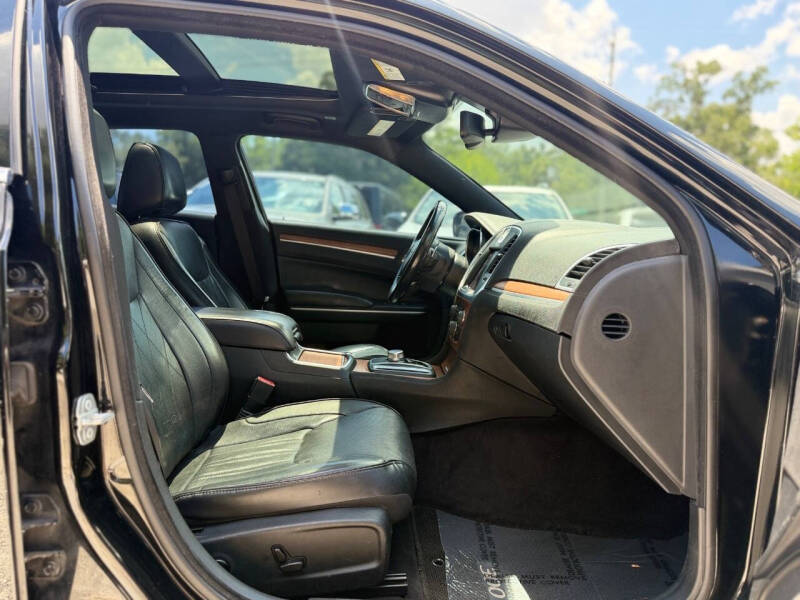 2017 Chrysler 300 C Platinum