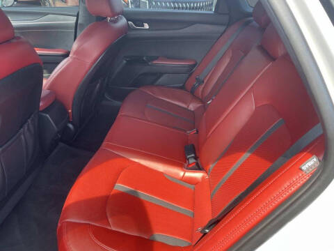 2023 Kia K5