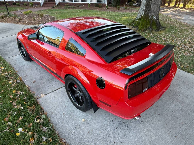 2006 Ford Mustang GT Deluxe