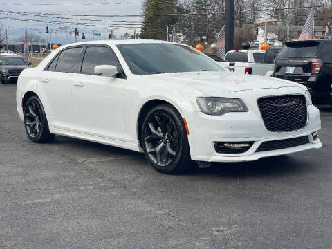 2022 Chrysler 300 for sale at Ole Ben Franklin Motors KNOXVILLE - Clinton Highway in Knoxville TN