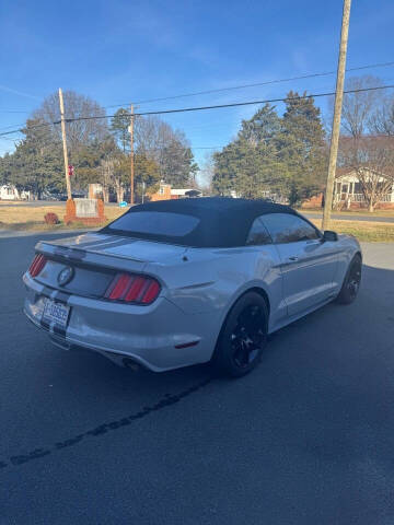 2015 Ford Mustang V6
