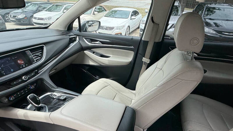 2019 Buick Enclave Essence