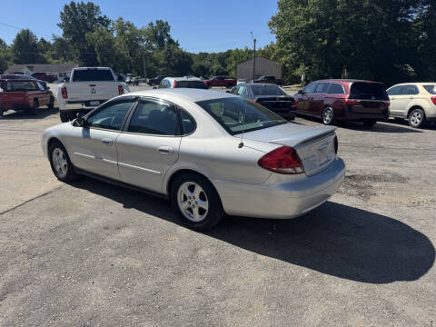 2004 Ford Taurus SES