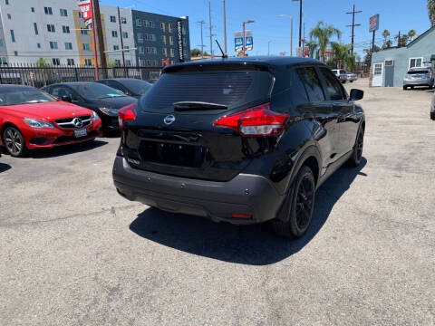 2020 Nissan Kicks S