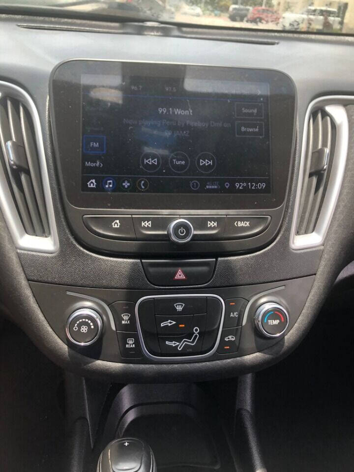 2019 CHEVROLET Malibu Sedan - $14,500