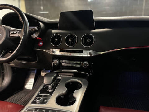 2019 Kia Stinger GT2