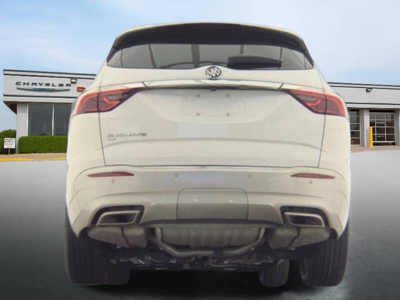 2023 Buick Enclave Essence