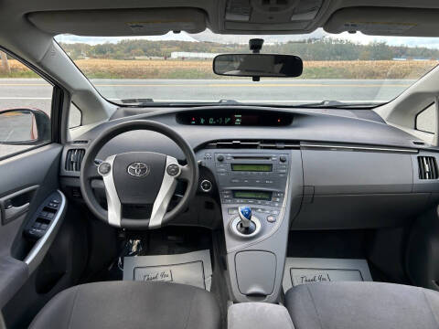 2010 Toyota Prius III