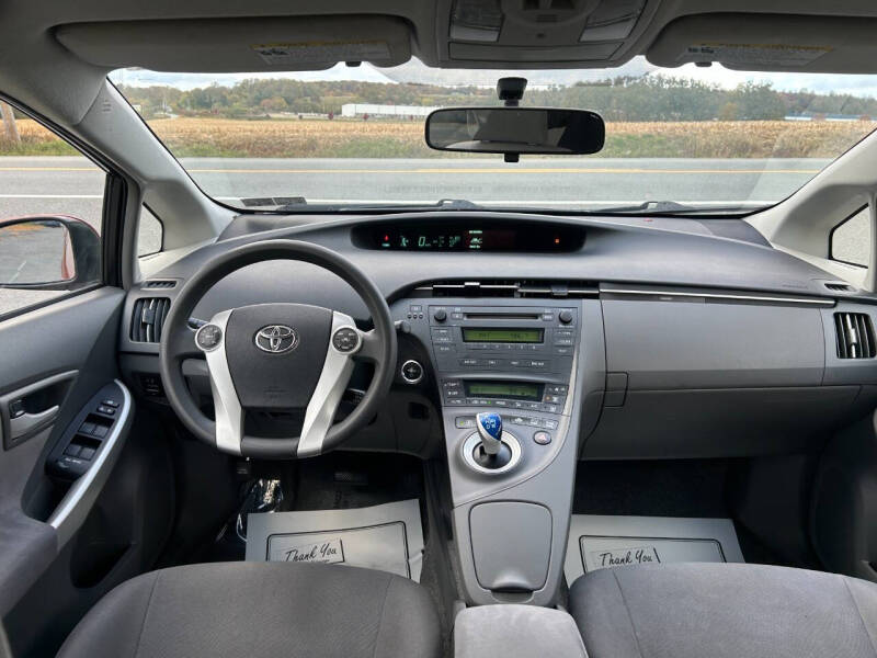 2010 Toyota Prius III