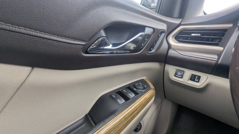 2019 GMC Acadia Denali