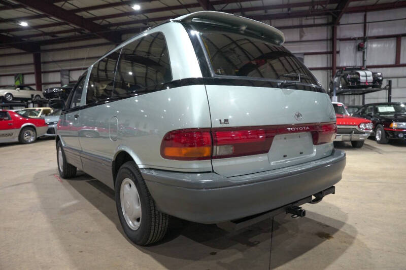 1992 Toyota Previa LE
