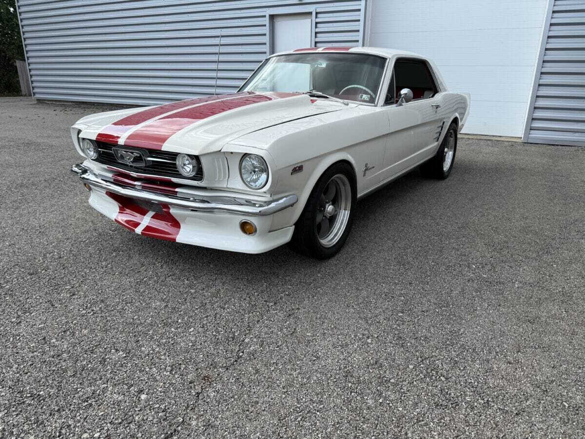 1966 Ford Mustang 182