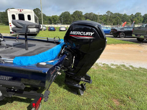 2023 Lowe Boats STINGER