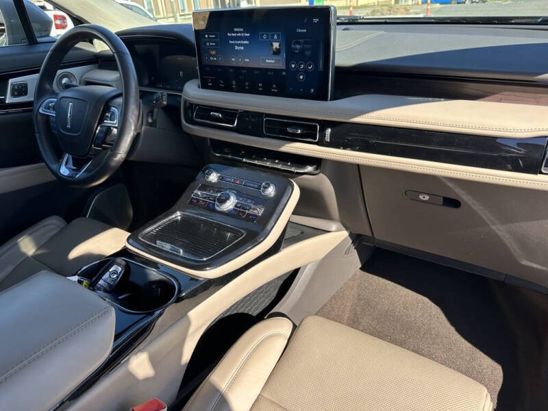 2021 Lincoln Nautilus Reserve