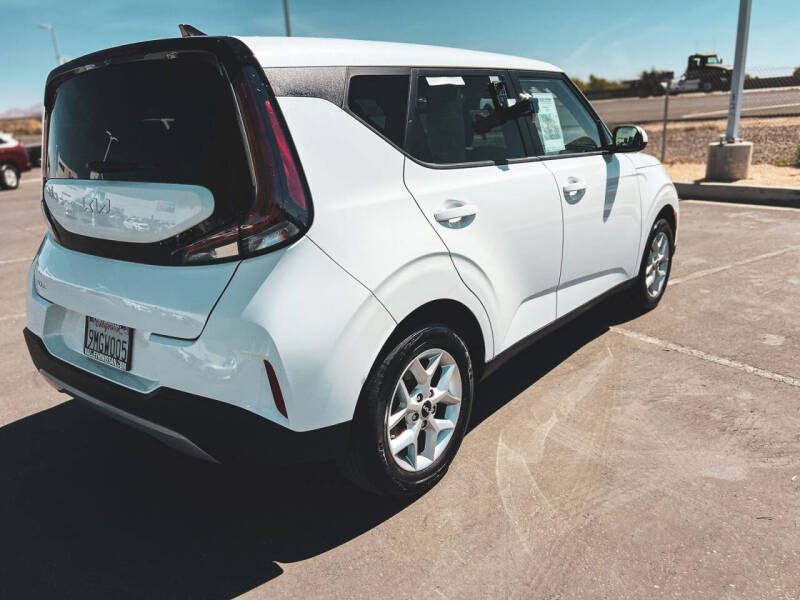 2024 Kia Soul LX