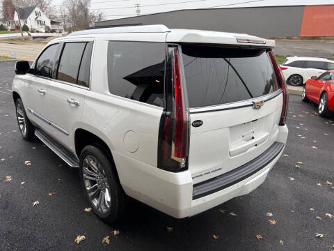 2018 Cadillac Escalade Premium Luxury