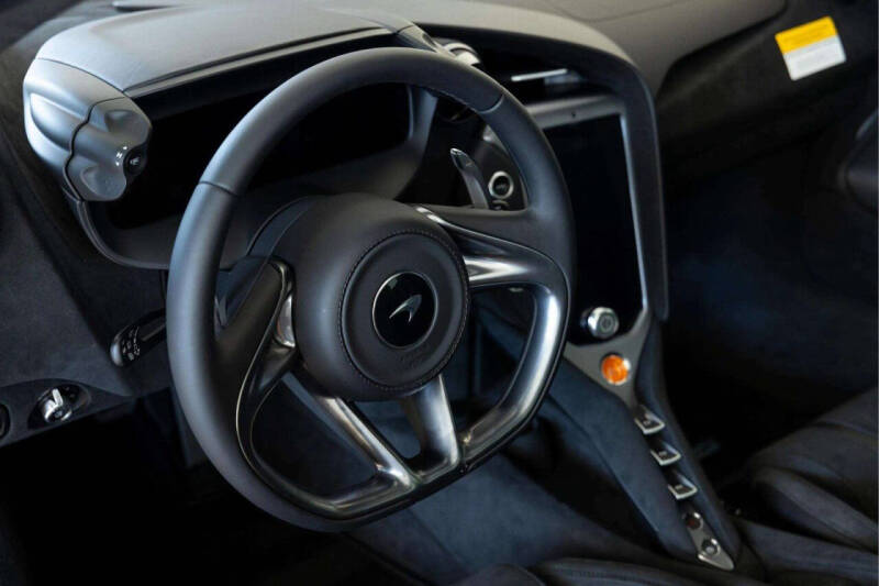 2026 McLaren 750S