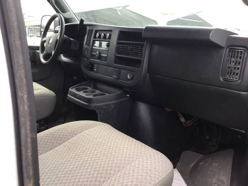 2017 Chevrolet Express LS 3500