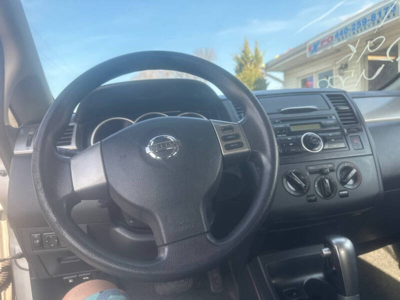 2009 Nissan Versa 1.8 S