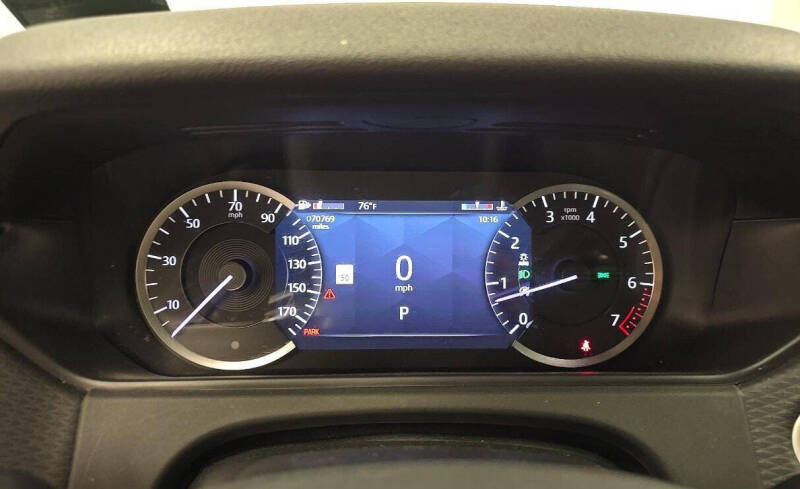 2023 Land Rover Range Rover Velar P250 R-Dynamic S