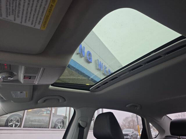 2020 Volkswagen Passat R-Line