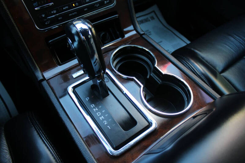 2017 Lincoln Navigator Select