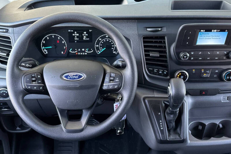 2025 Ford Transit