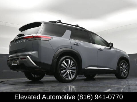 2022 Nissan Pathfinder Platinum