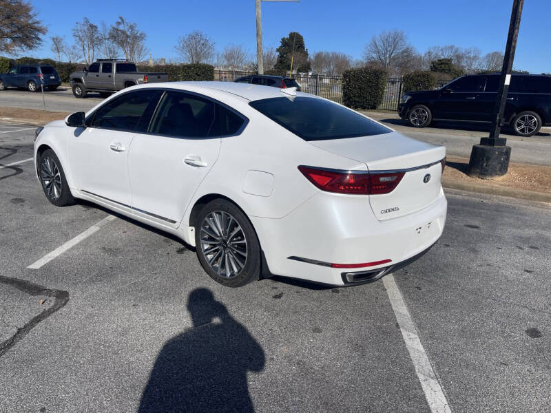2017 Kia Cadenza Premium