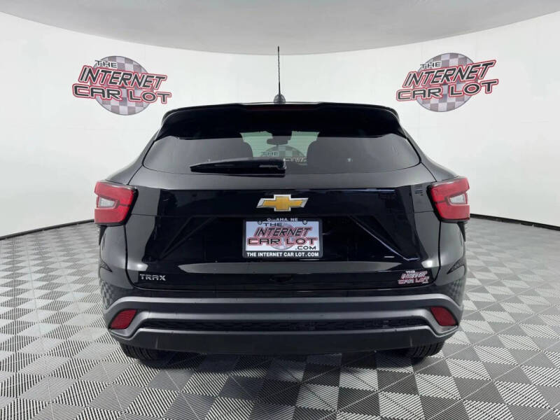 2025 Chevrolet Trax LS