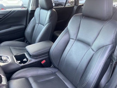 2024 Subaru Outback Touring