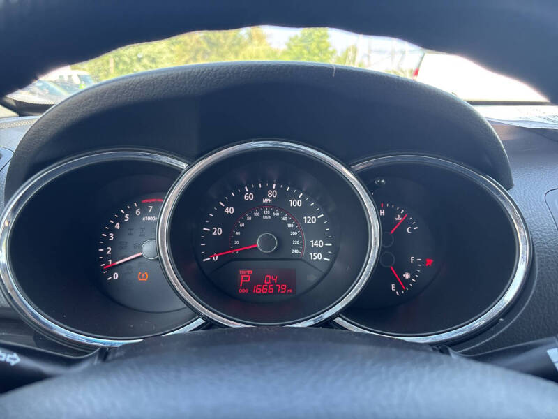 2011 Kia Sorento LX