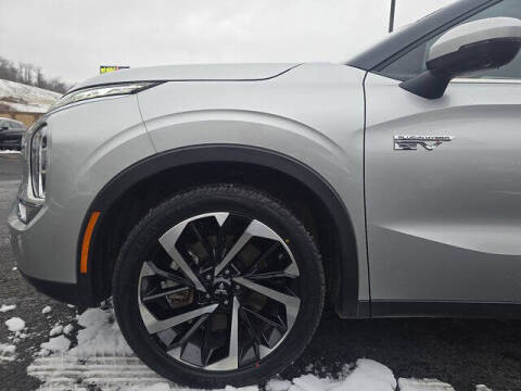 2024 Mitsubishi Outlander PHEV SE