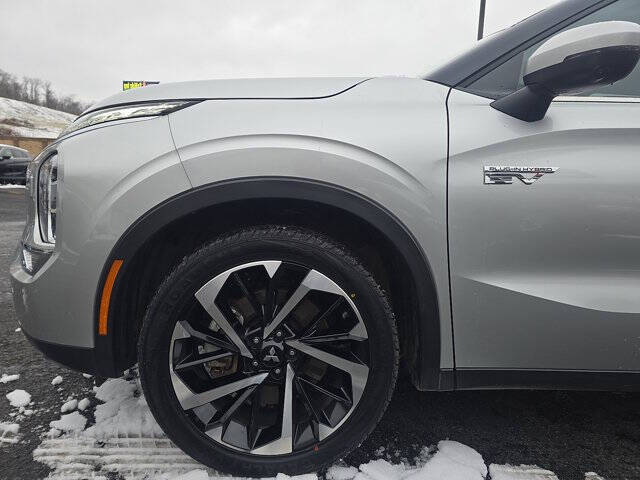 2024 Mitsubishi Outlander PHEV SE