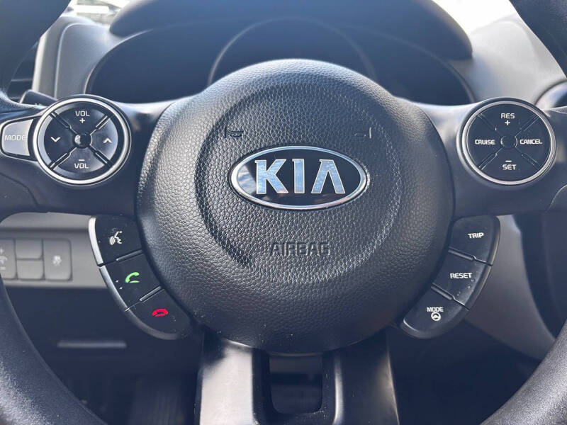 2016 Kia Soul +