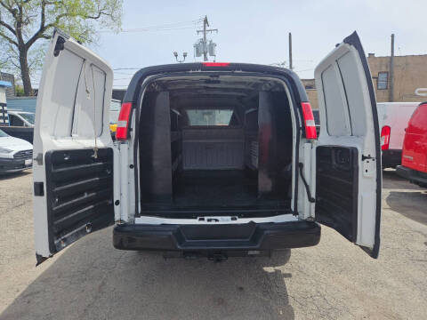 2020 Chevrolet Express 2500