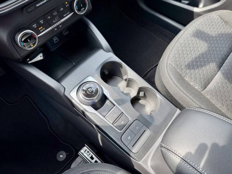 2025 Ford Escape Active