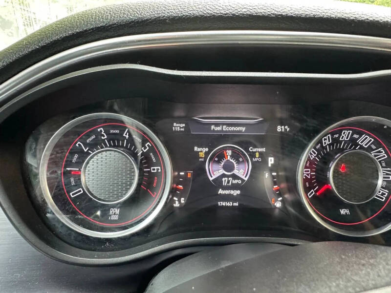 2015 Dodge Challenger SXT