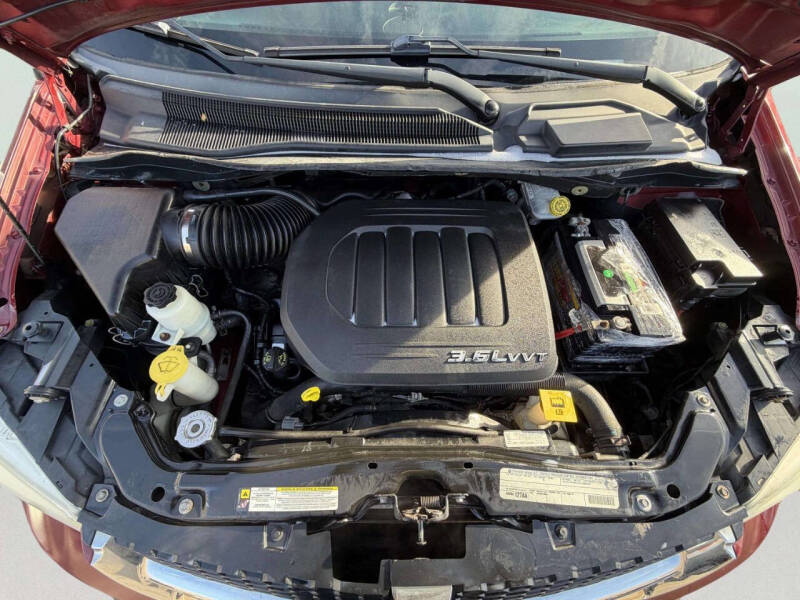 2011 Dodge Grand Caravan Crew