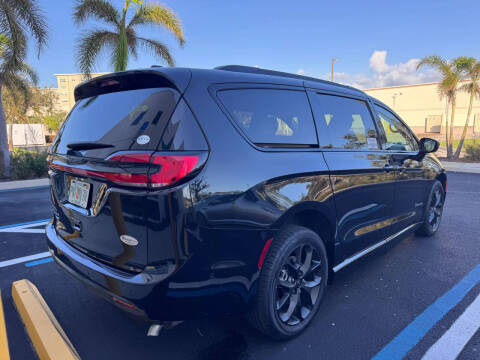 2021 Chrysler Pacifica Touring L