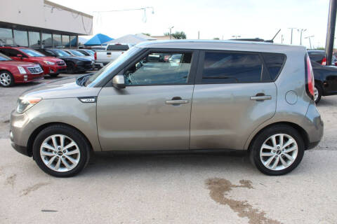 2018 Kia Soul +