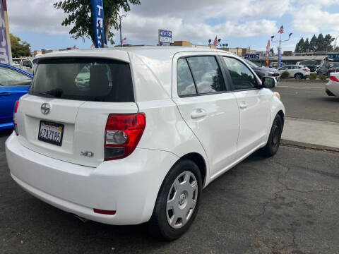 2012 Scion xD