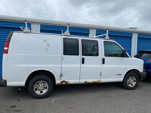 2005 Chevrolet Express Cargo for sale at Debo Bros Auto Sales in Philadelphia PA