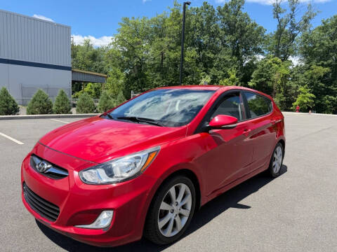 2013 Hyundai Accent SE