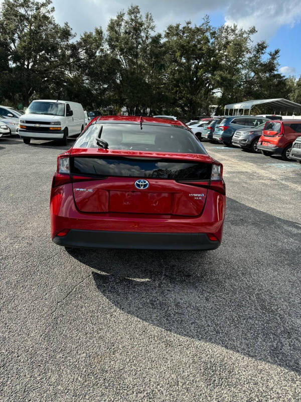2019 Toyota Prius XLE