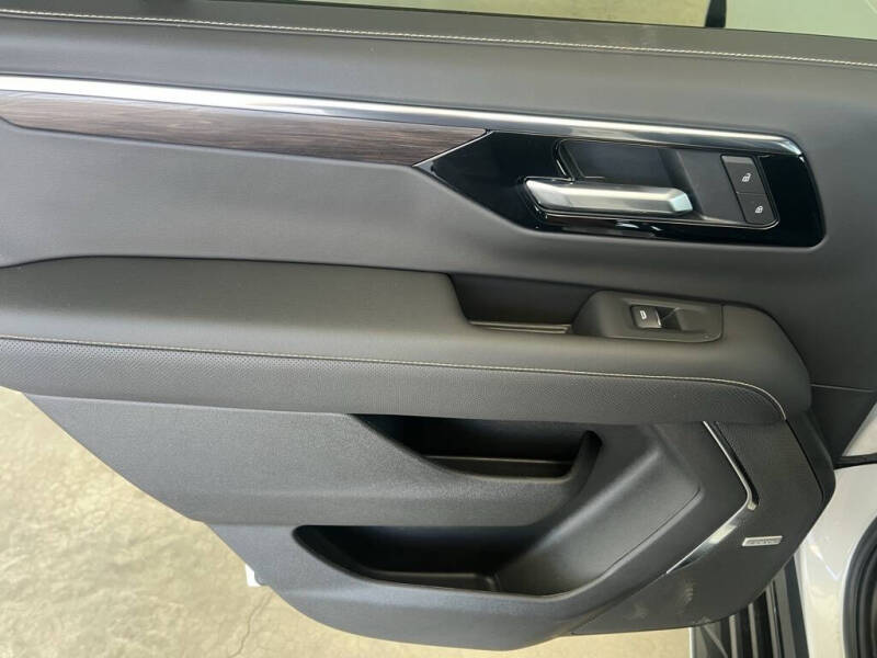 2025 Chevrolet Tahoe Premier