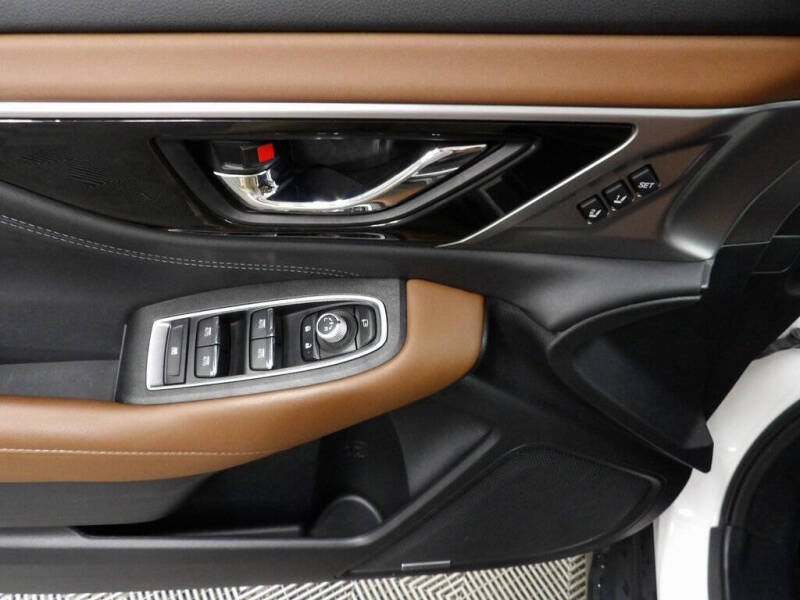 2022 Subaru Outback Touring XT